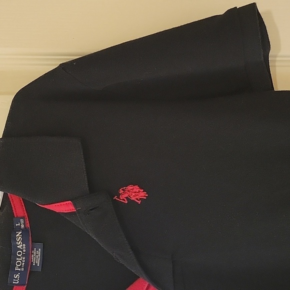 Black NWOT polo size boys large (10-12) - Picture 7 of 9